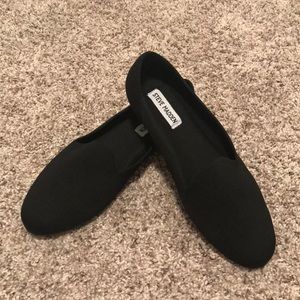 Black Steve Madden flats